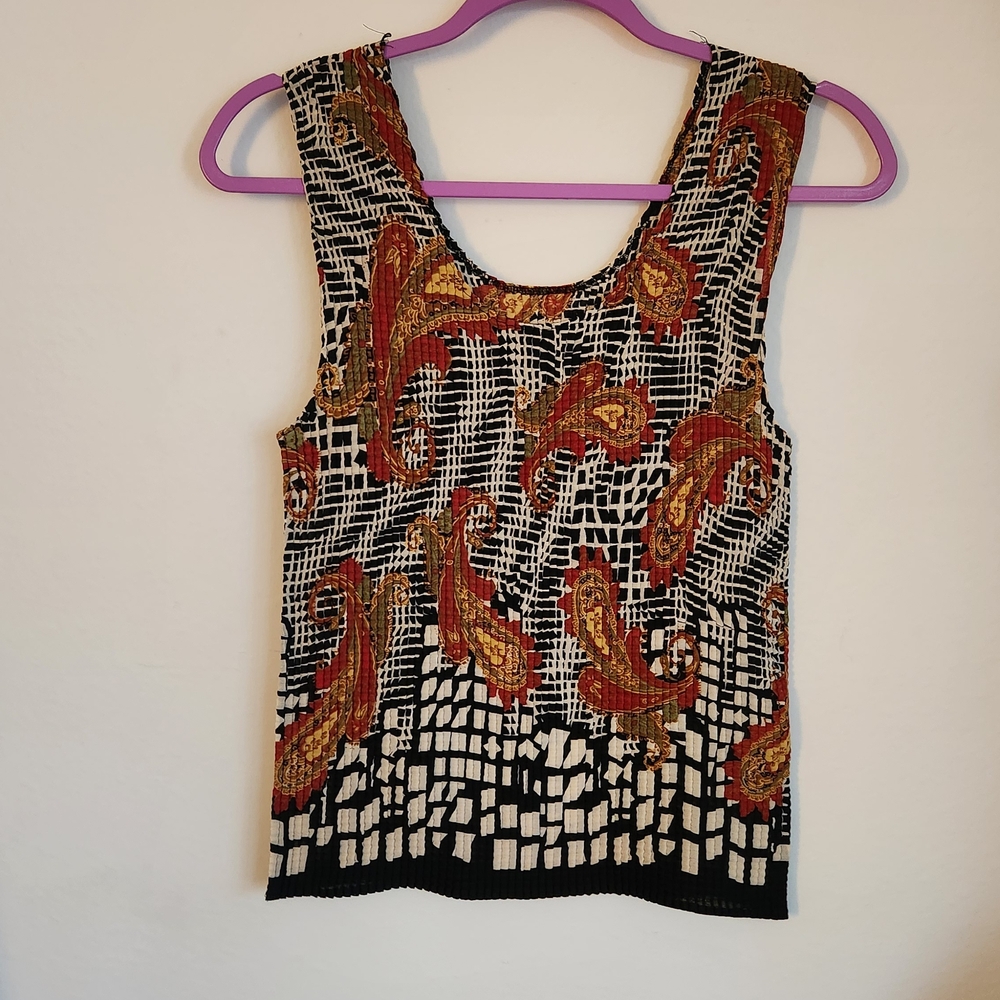 NICOLA Black and Cream Paisley Tank Top